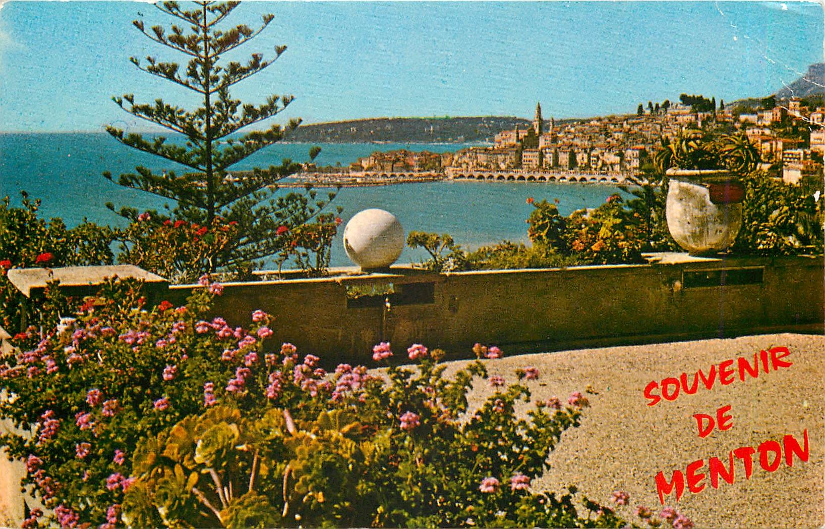 CPM Les Sites Merveilleux de La Cote d'Azur Menton Vue generale