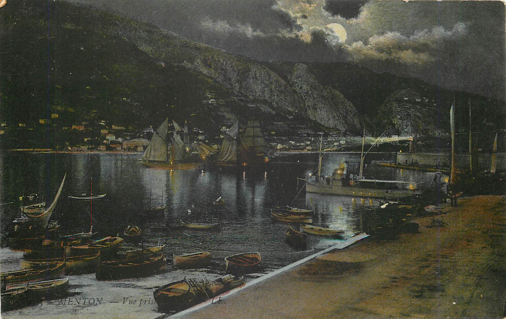 CPA Menton Vue prise du Mole 