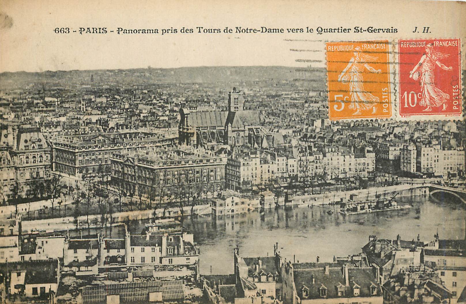 CPA Paris Panorama pris des Tours de Notre Dame vers le Quartier St Gervais 