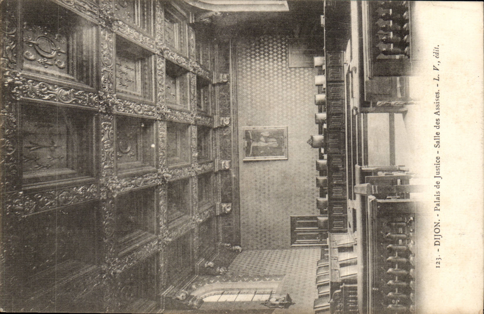 Dijon - Law courts - Room of sitted - CPA