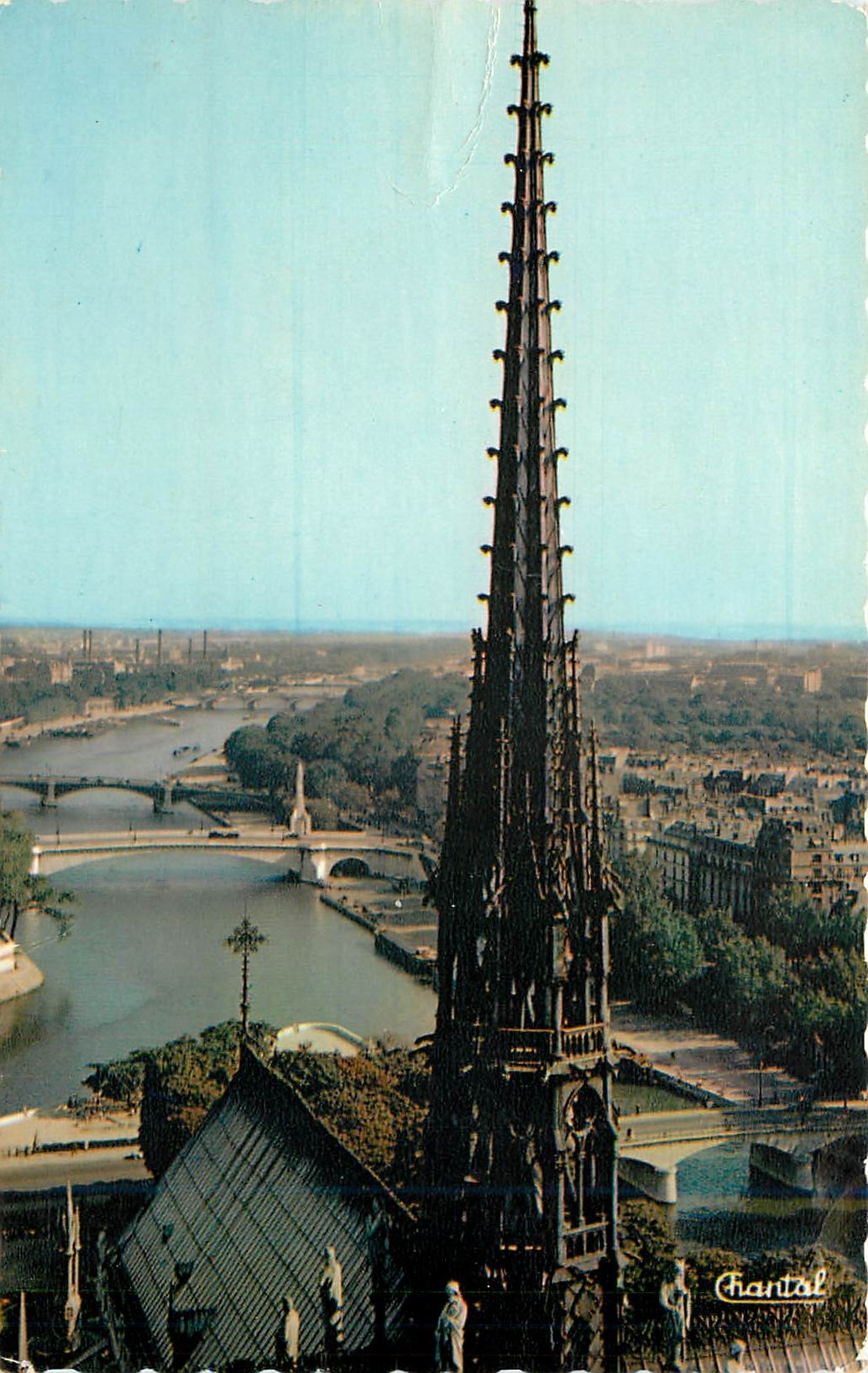 CPM PARIS- LA FLECHE NOTRE DAME