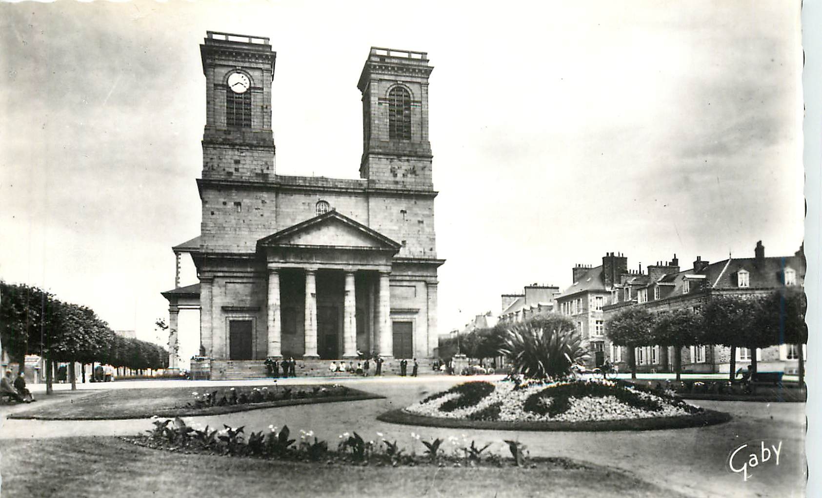 CPA SAINT BIEUC-L'Eglise Michel