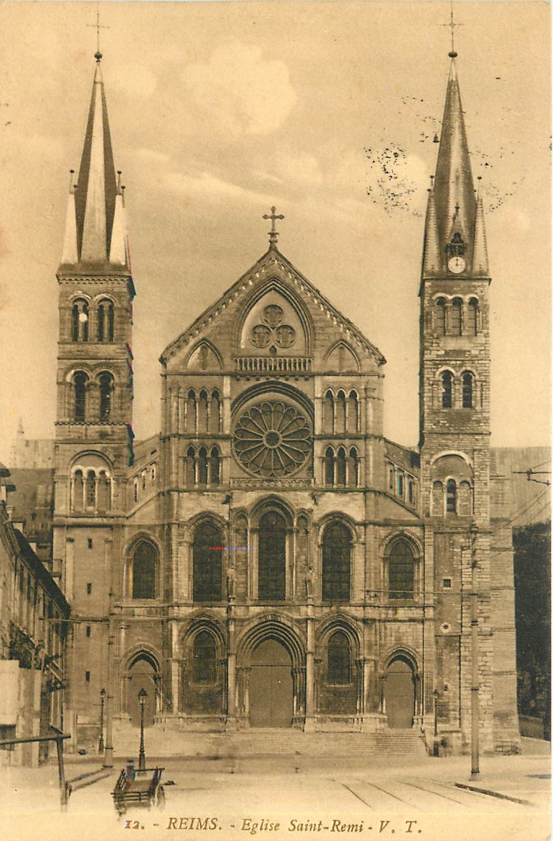 CPA REIMS-Eglise Saint Remi