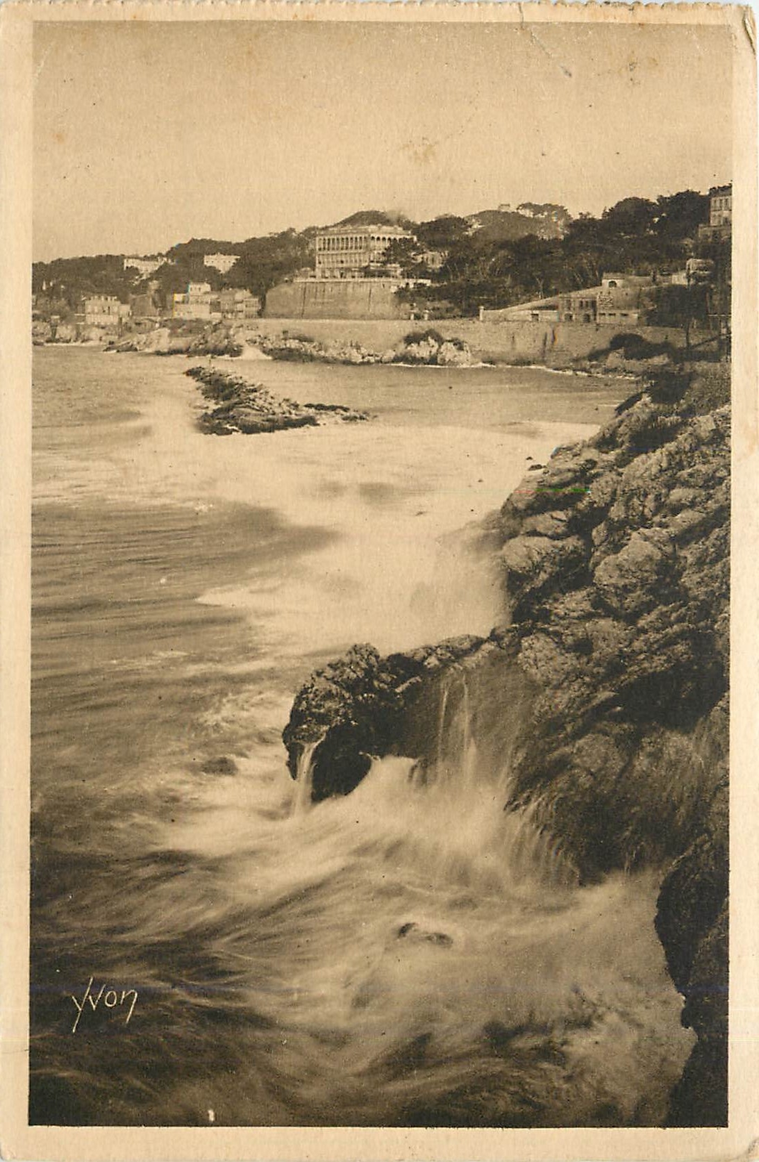 CPA Effet de Vague sur la Corniche