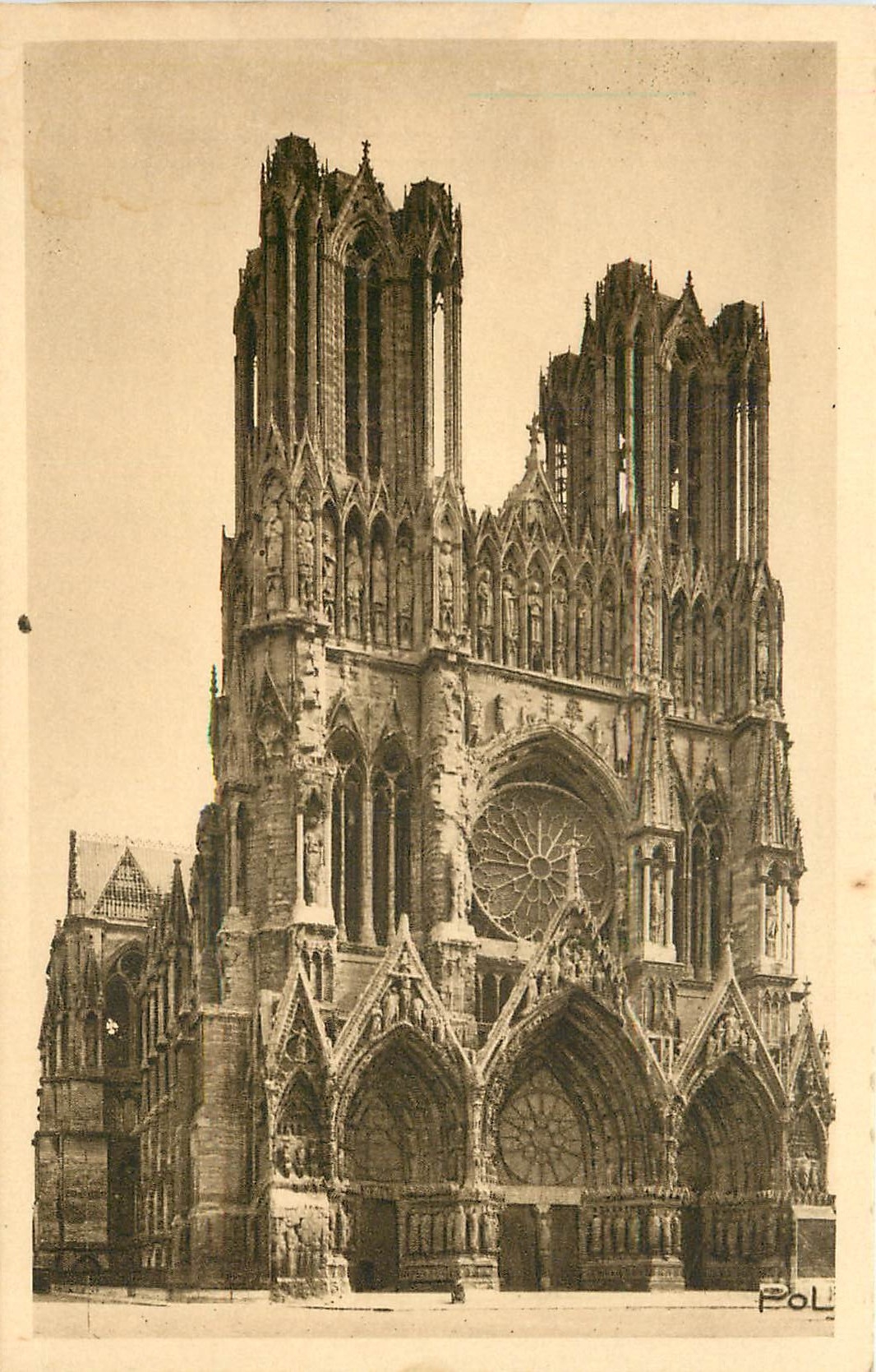 CPA LA VILLE RENAISSANTE Reims - La Cathédrale