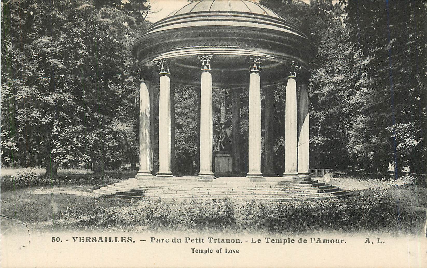 CPA Versailles Parc du Petit Trianon le Temple de l'Amour 