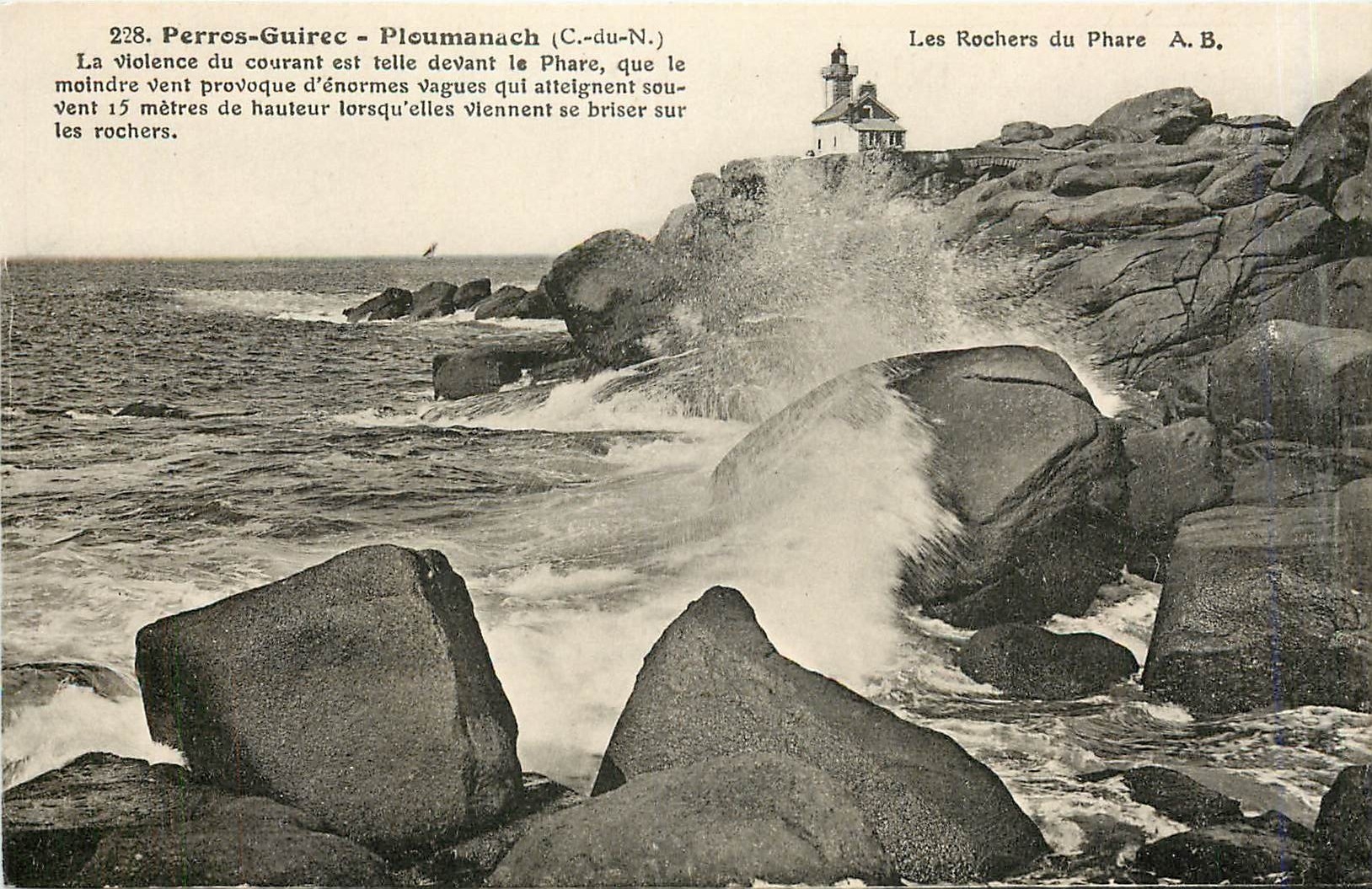 CPA Perros Guirec Ploumanach C du N Les Rochers du Phare