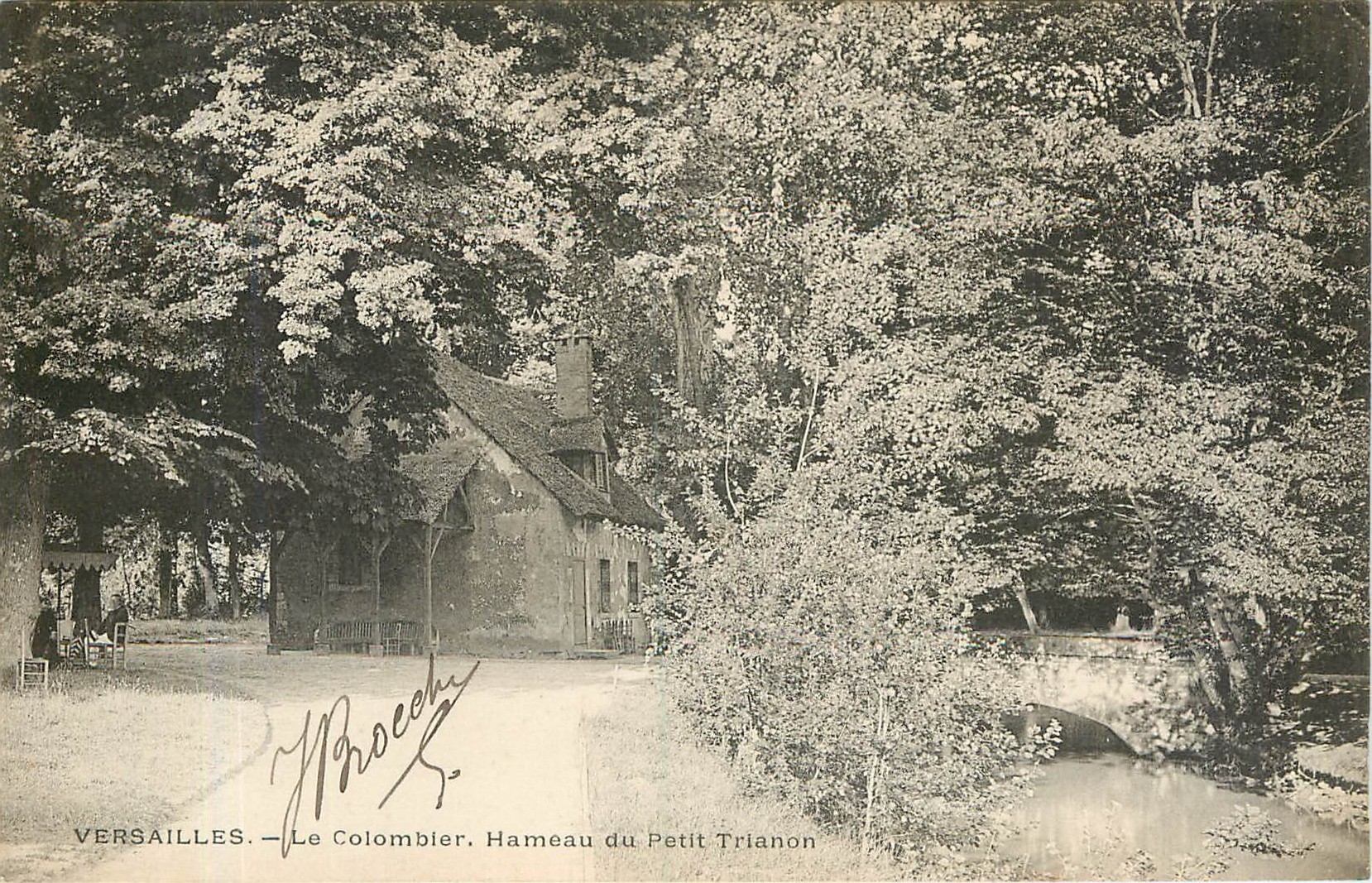 CPA Versailles le colombier hameau du petit trianon 