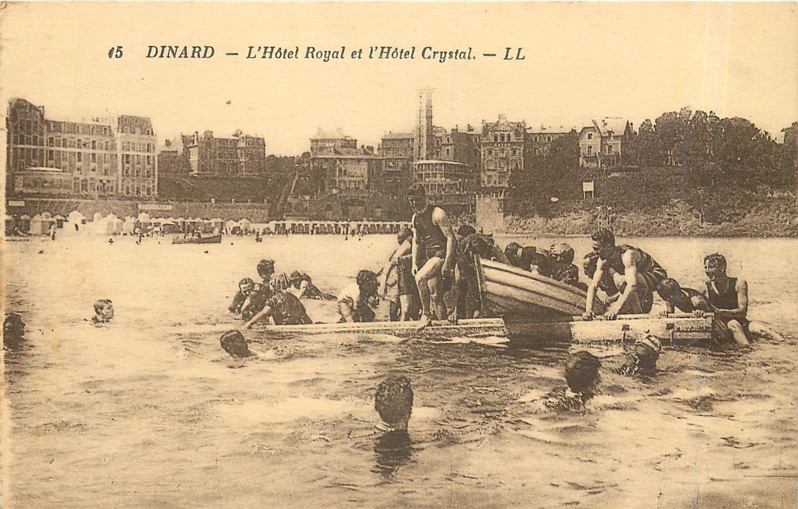 CPA Dinard l'hotel royal et l'hotel Crystal 
