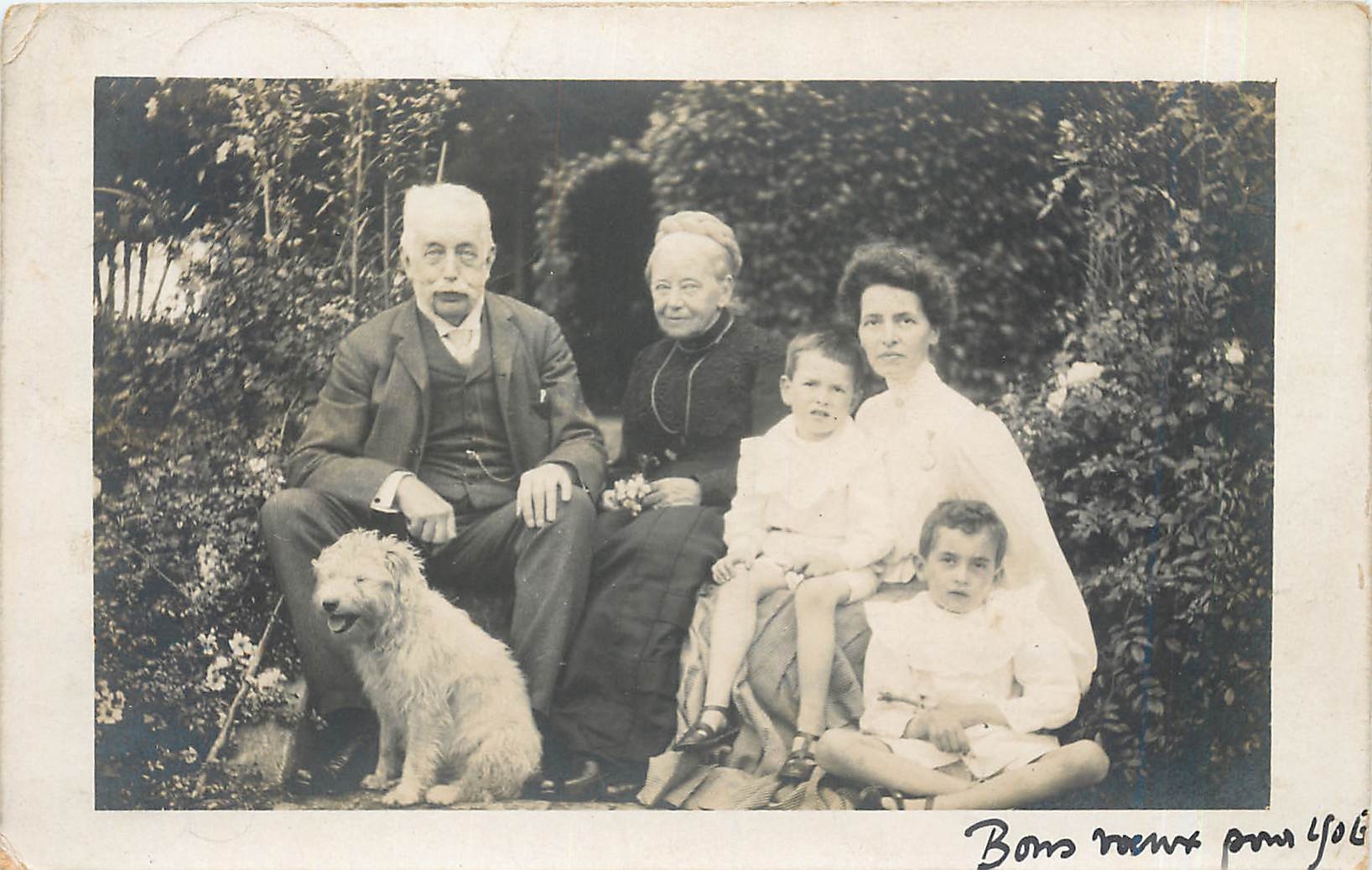 CARTE PHOTO Femme Chien