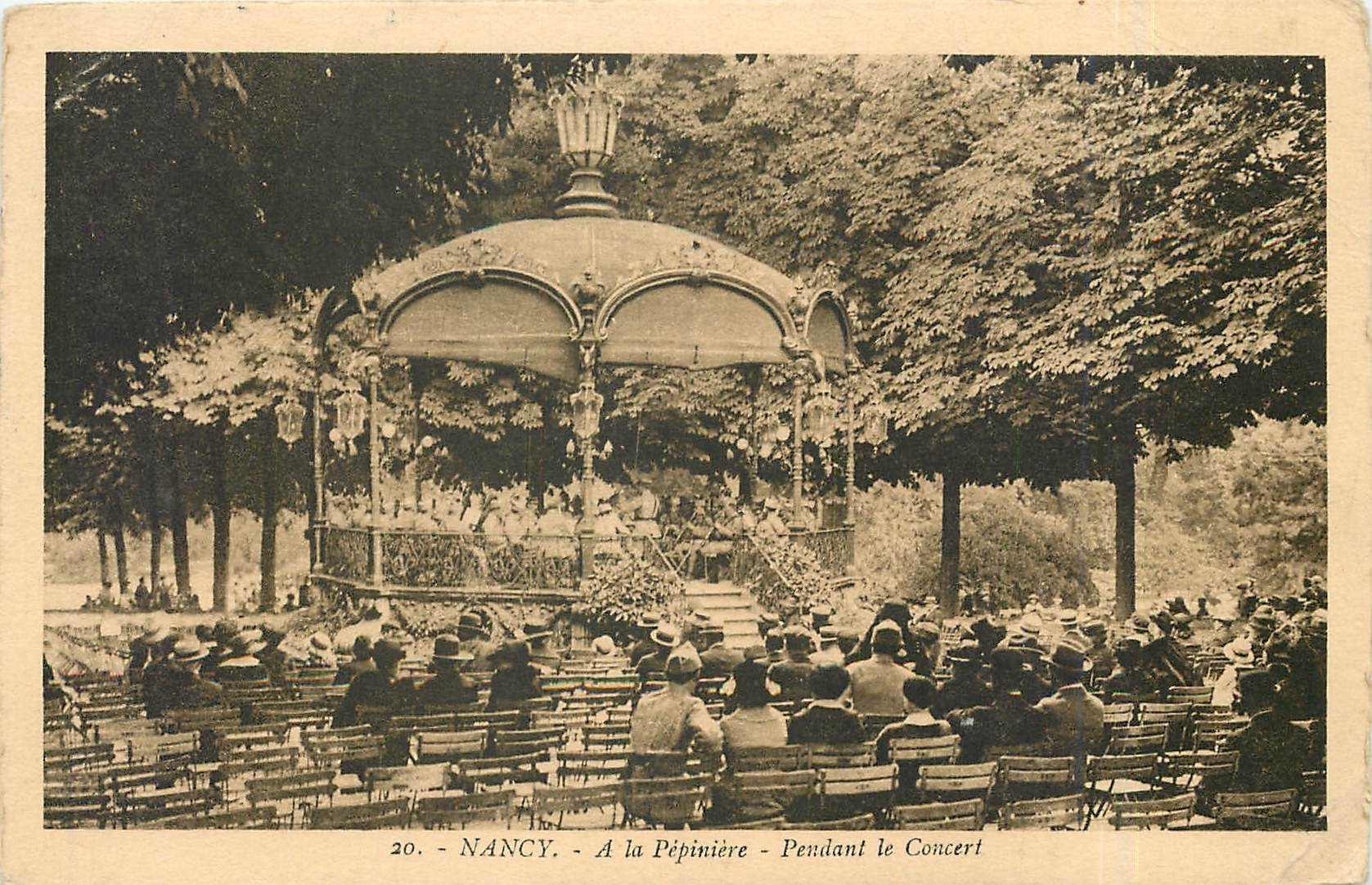 CPA Nancy a la pepiniere pendant le concert 