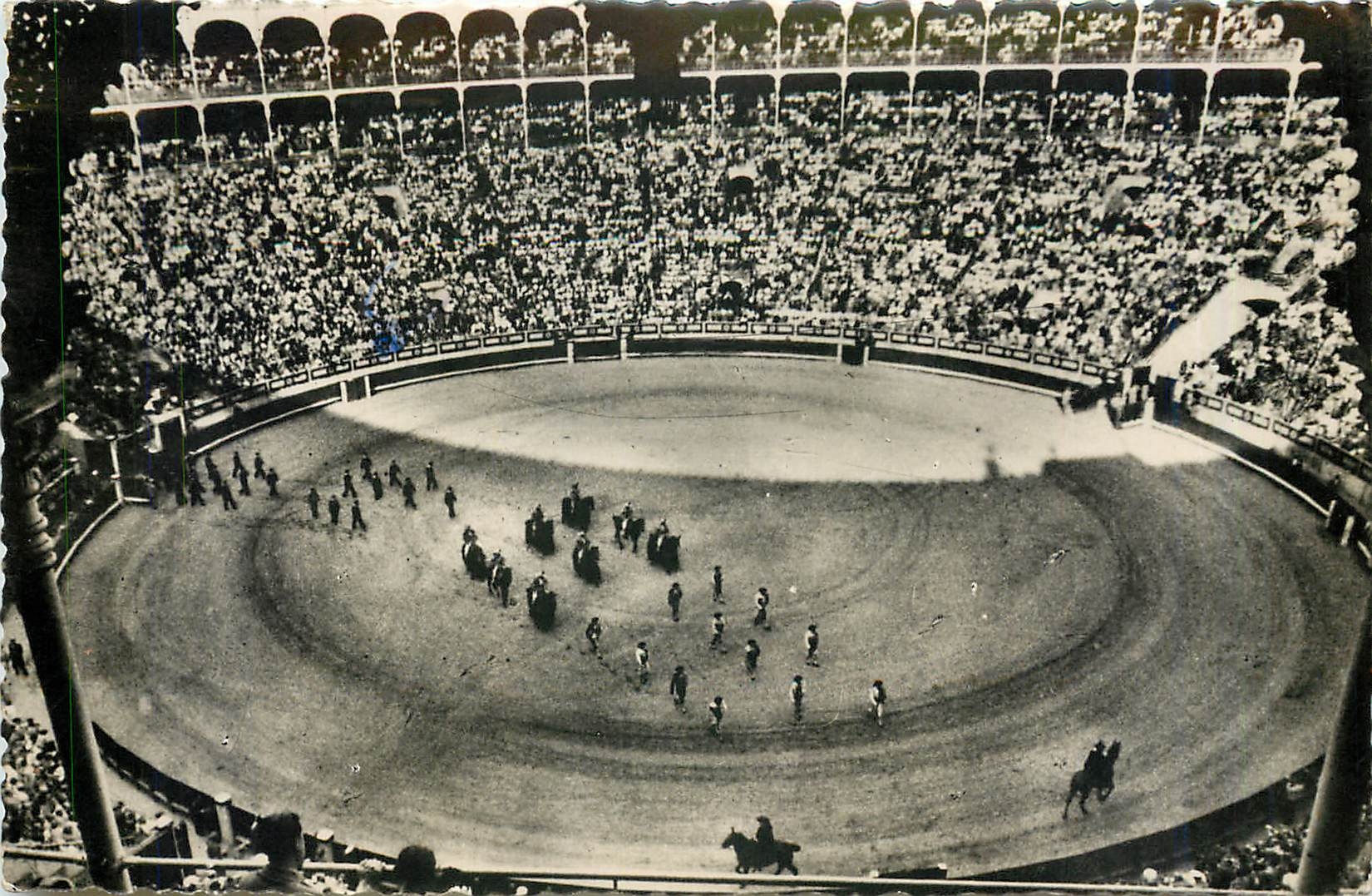 CPM Madrid Plaza de Toros Les Arenes Corrida