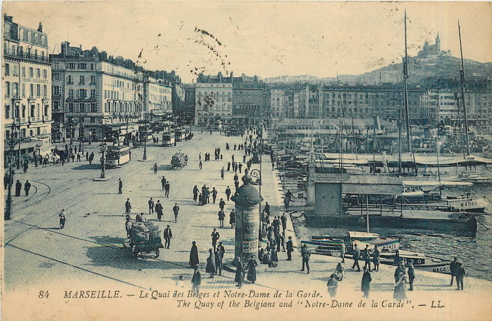 CPA Marseille Le Quai des Belges et Notre Dame de la Garde Bateaux