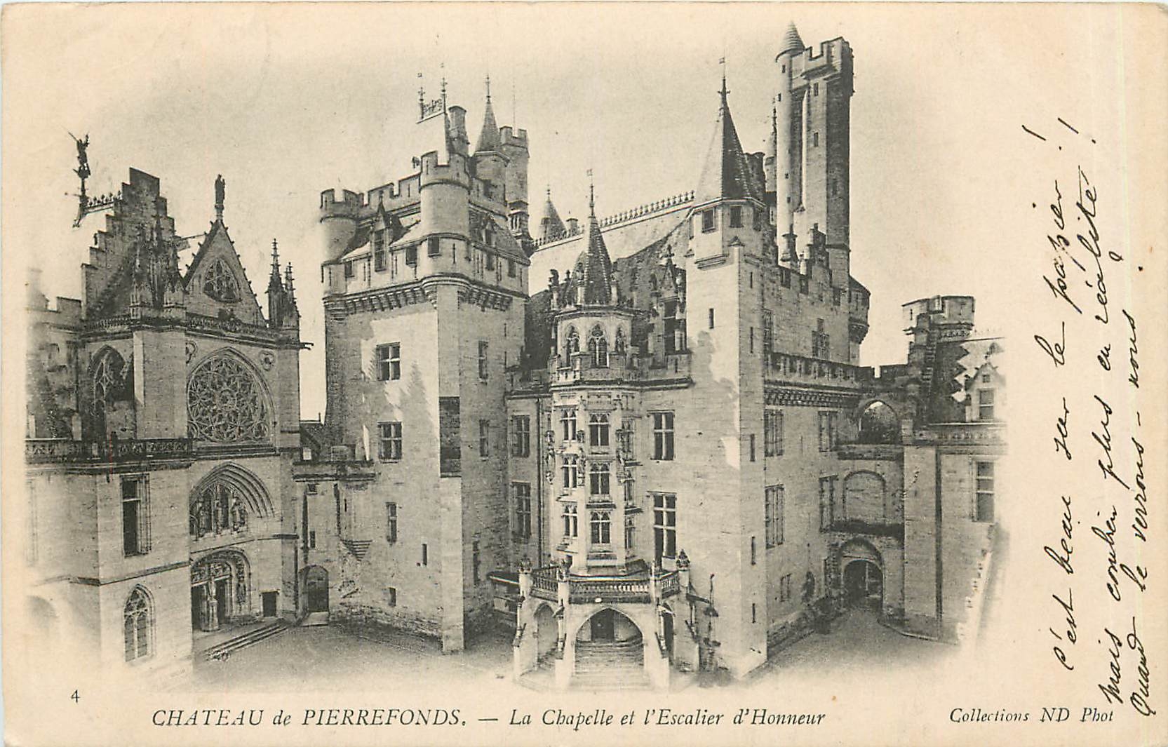 CPA Chateau de Pierrefonds La Chapelle et l'Escalier d'Honneur