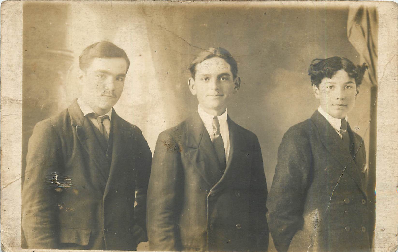 CARTE PHOTO Jeunes hommes