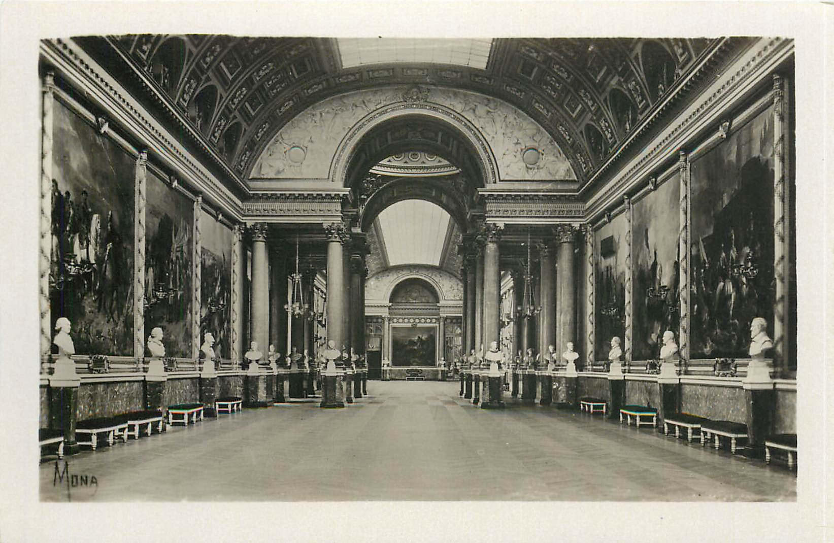 CPA Versailles La Galerie des Batailles par Fontaine et Nepvou 