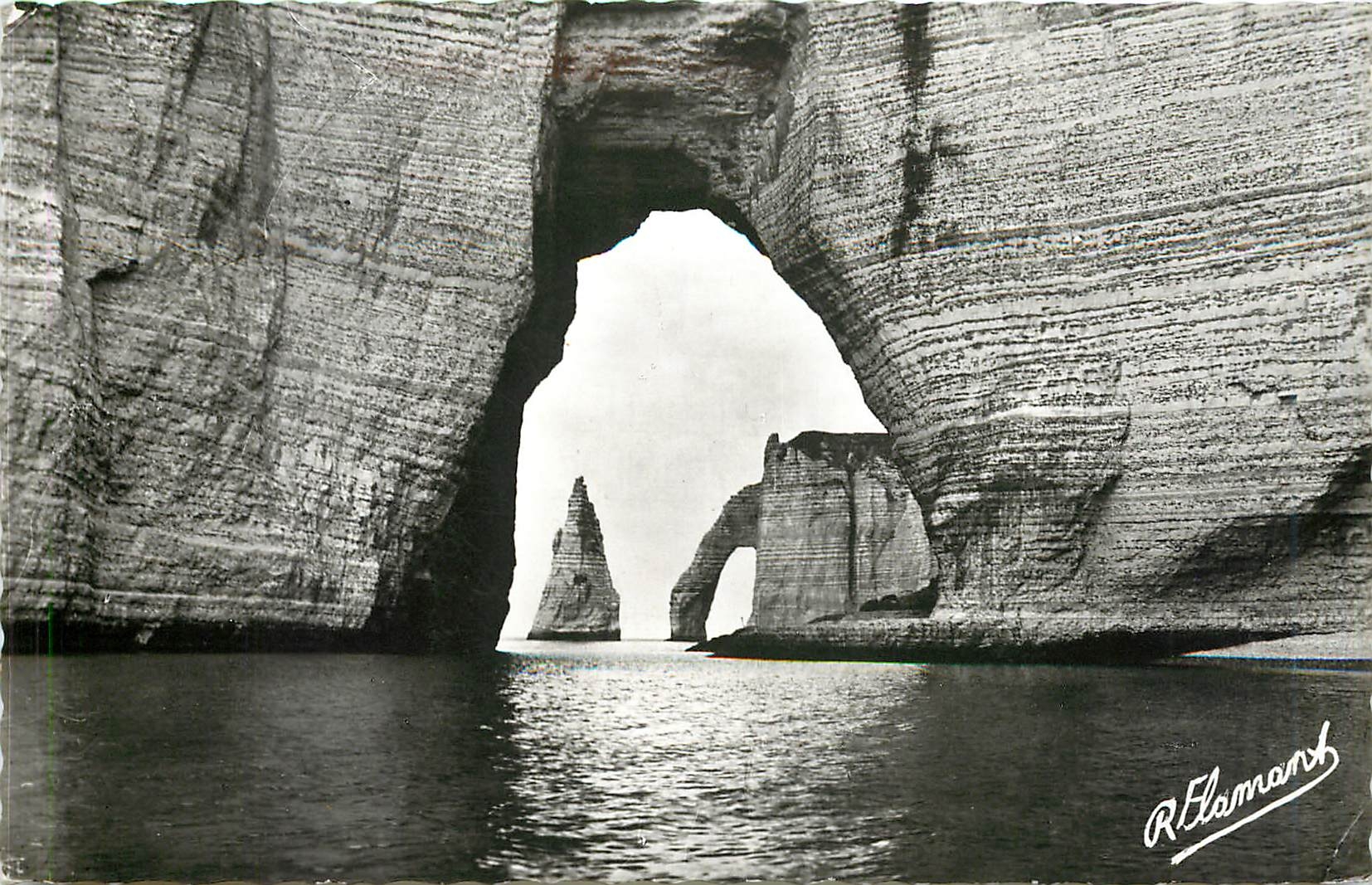 CPA Etretat La Menneporte et Falaise d'Aval
