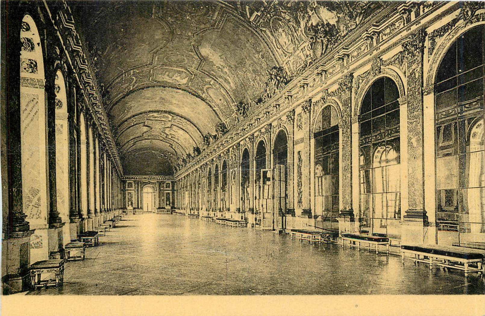 CPA Chateau de Versailles Galerie des Glaces 