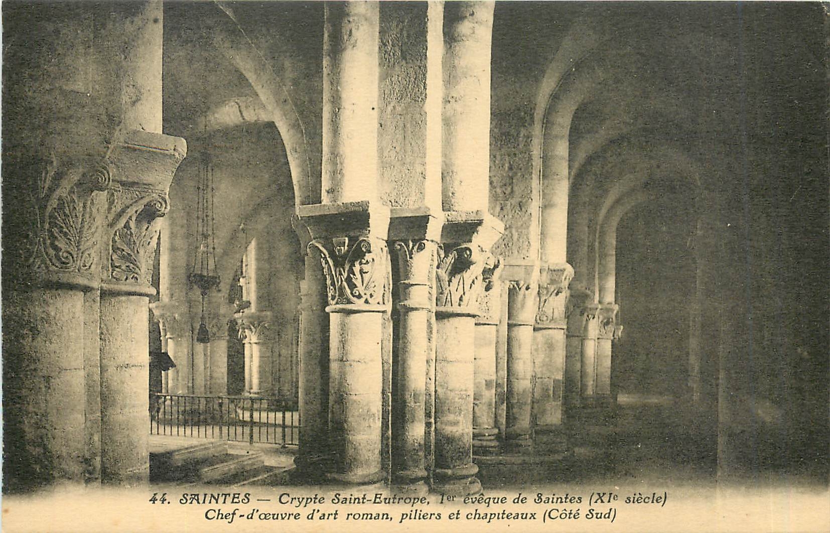 CPA Saintes Crypte Saint Eutrope 