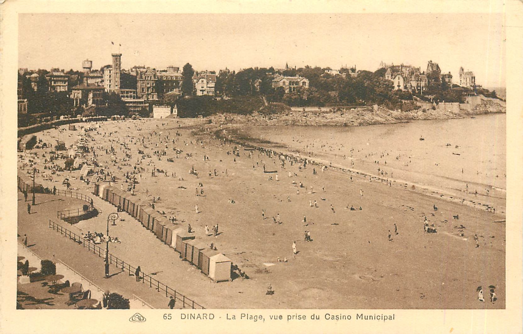 CPA Dinard la Plage vue prise du Casino Municipal