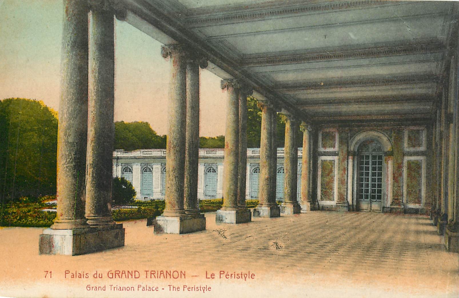 CPA Palais du Grand Trianon le Peristyle 