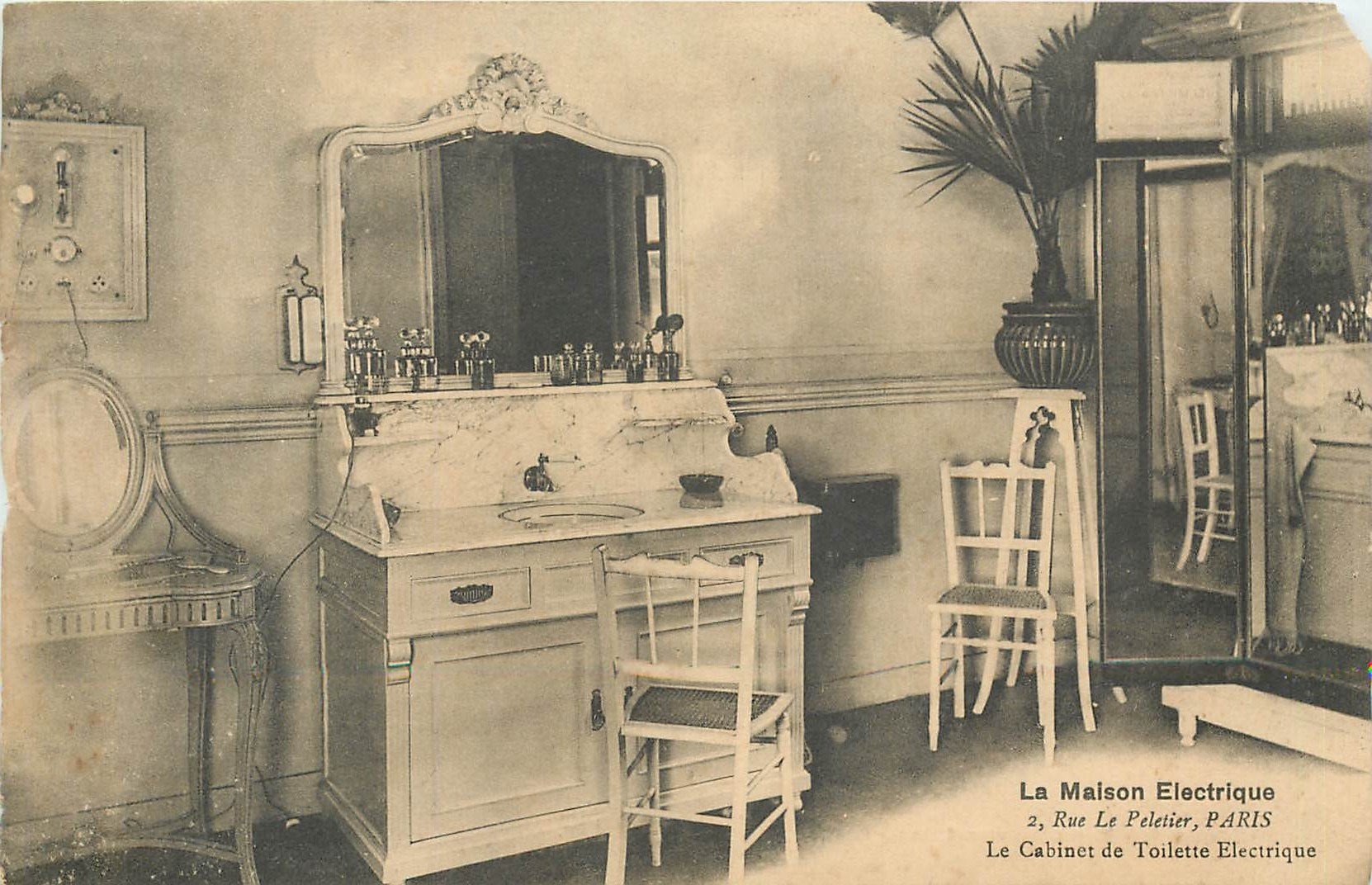 CPA La Maison Electrique rue le peletier Paris la Cabinet de toilette Electrique Boulevard des Itali
