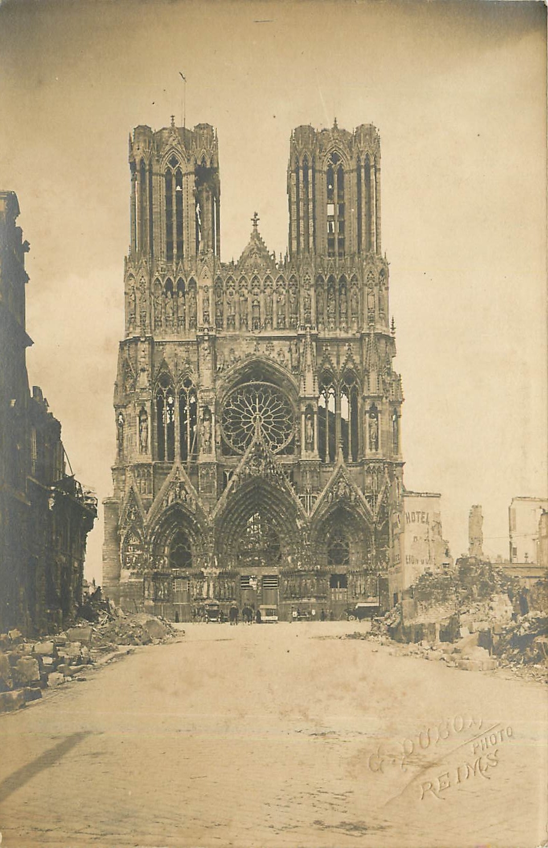 CARTE PHOTO Reims 