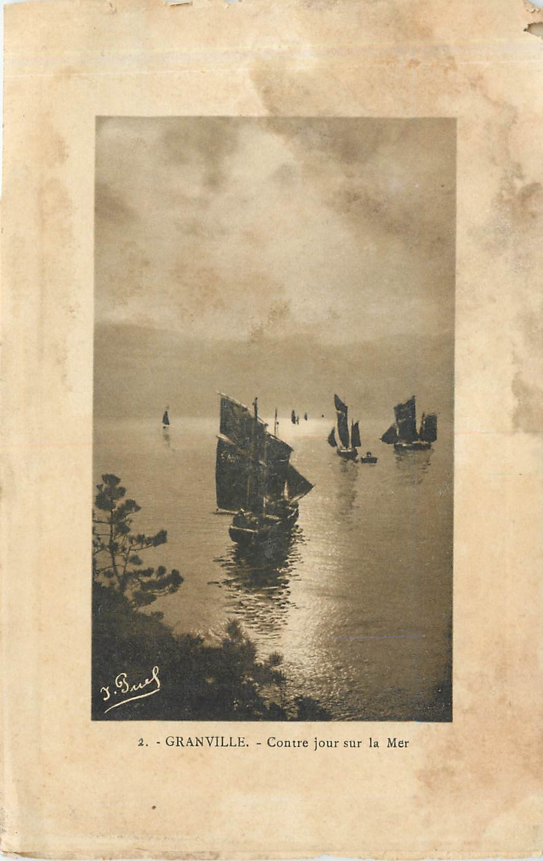 CPA Granville contre jour sur la mer Bateau