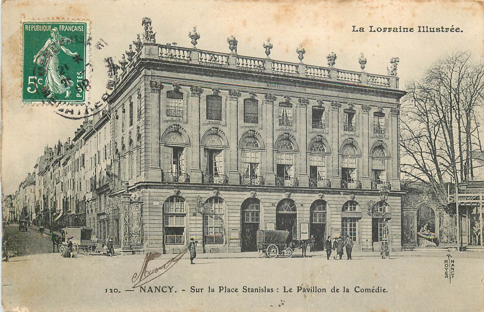 CPA Nancy sur la place Stanislac le pavillon de la Comedie