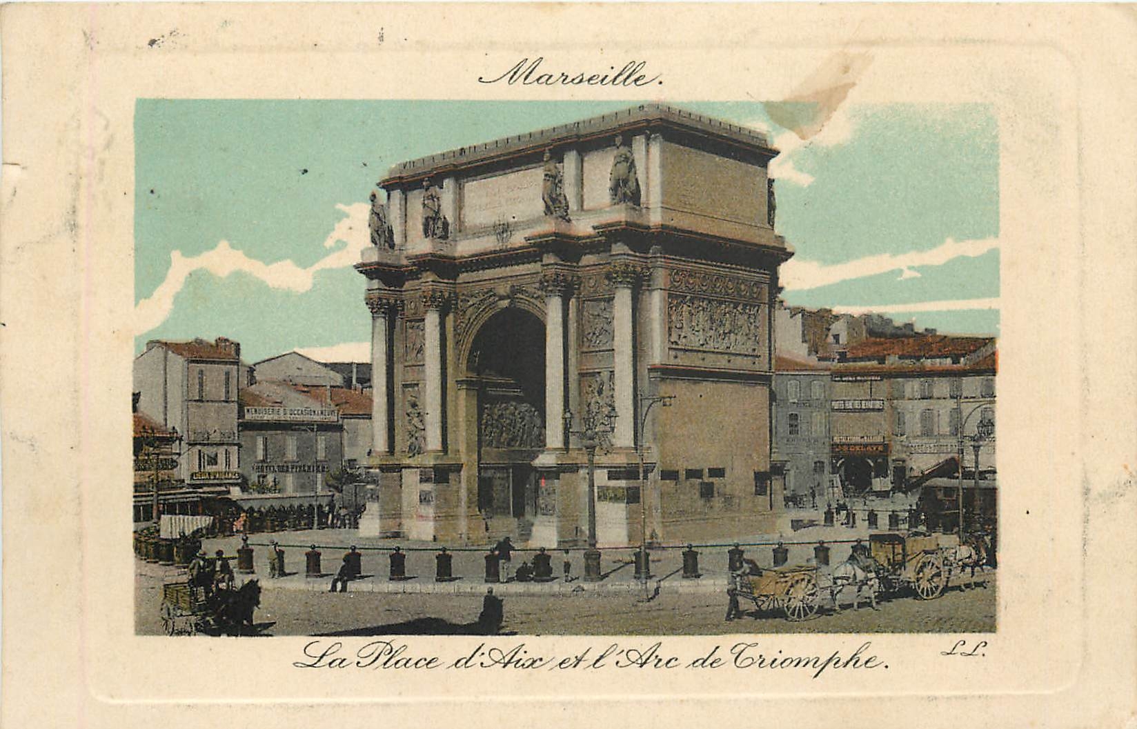 CPA Marseille la place d'Aix et l'Arc de Tiomphe 