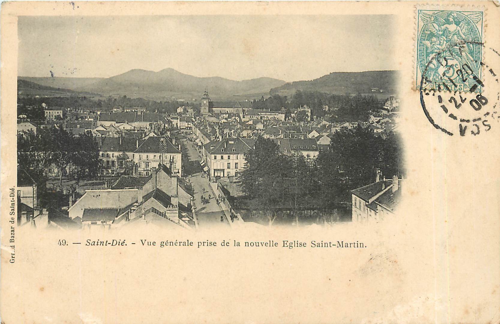 CPA Saint Die vue generale prise de la nouvelle Eglise Saint Martin 