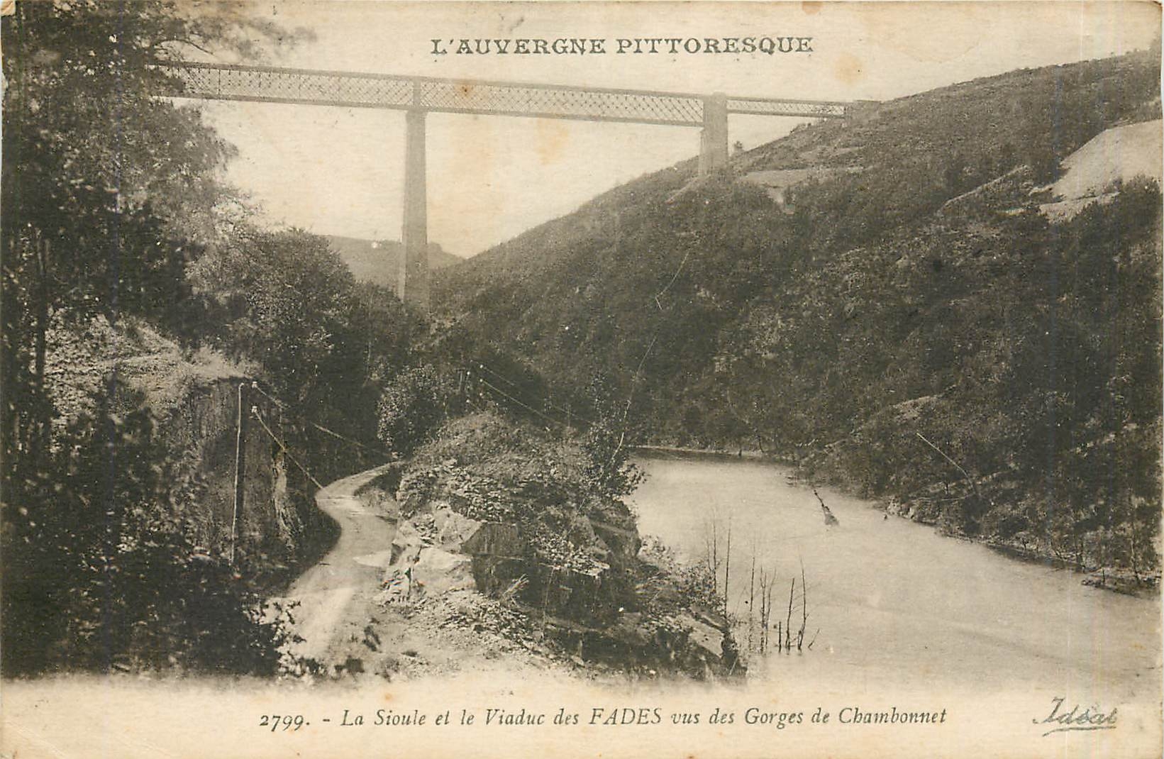 CPA La Sioule et le Viaduc des Fades vus des Gorges de Chambonnet 