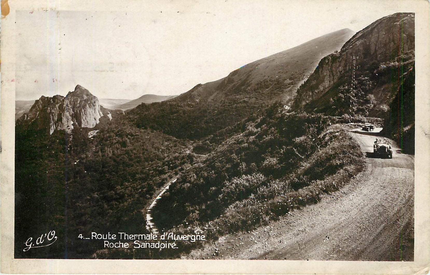 CPA Route Thermale d'Auvergne Roche Sanadoire