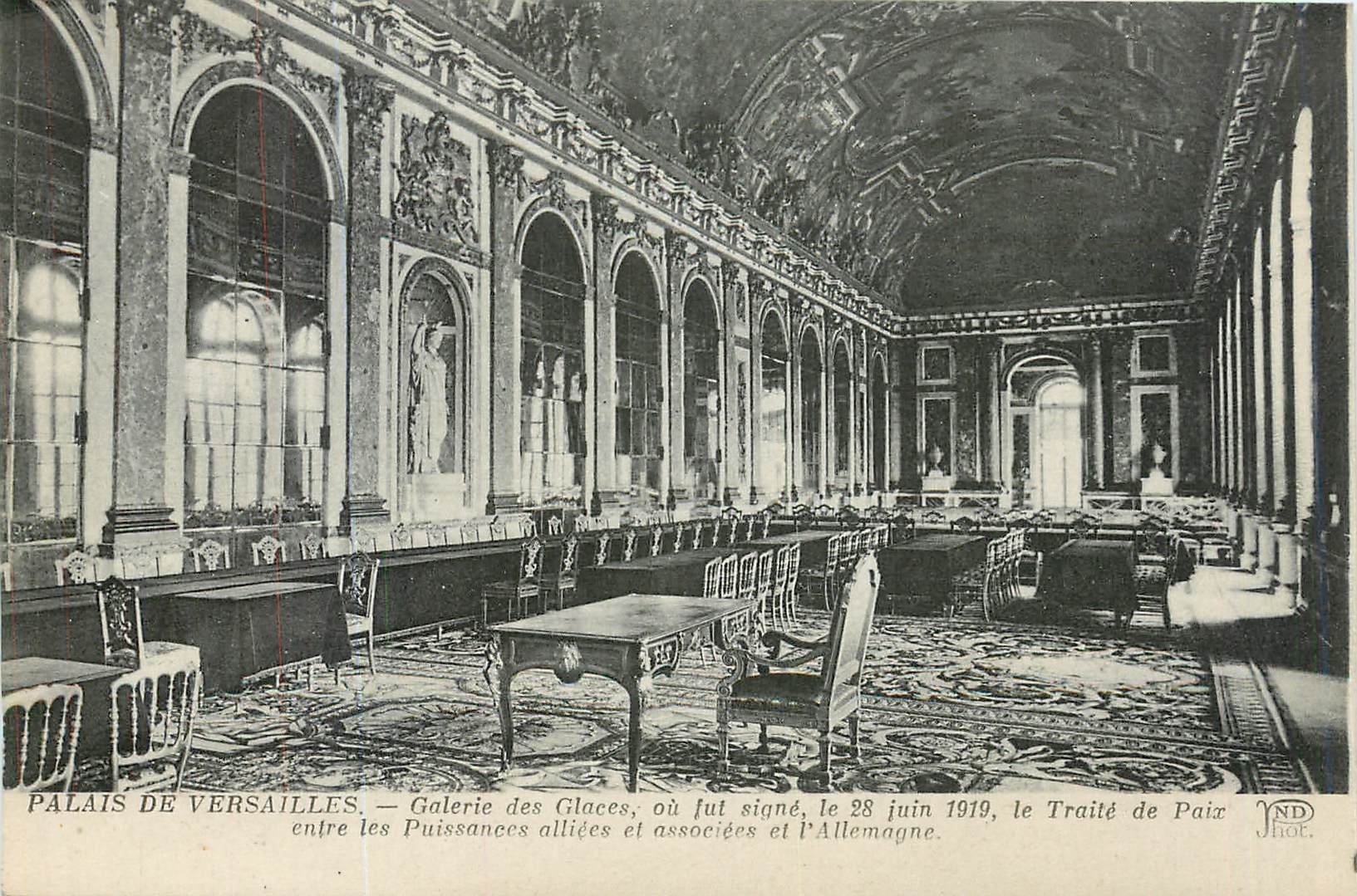 CPA Palais de Versailles Galerie des Glaces 