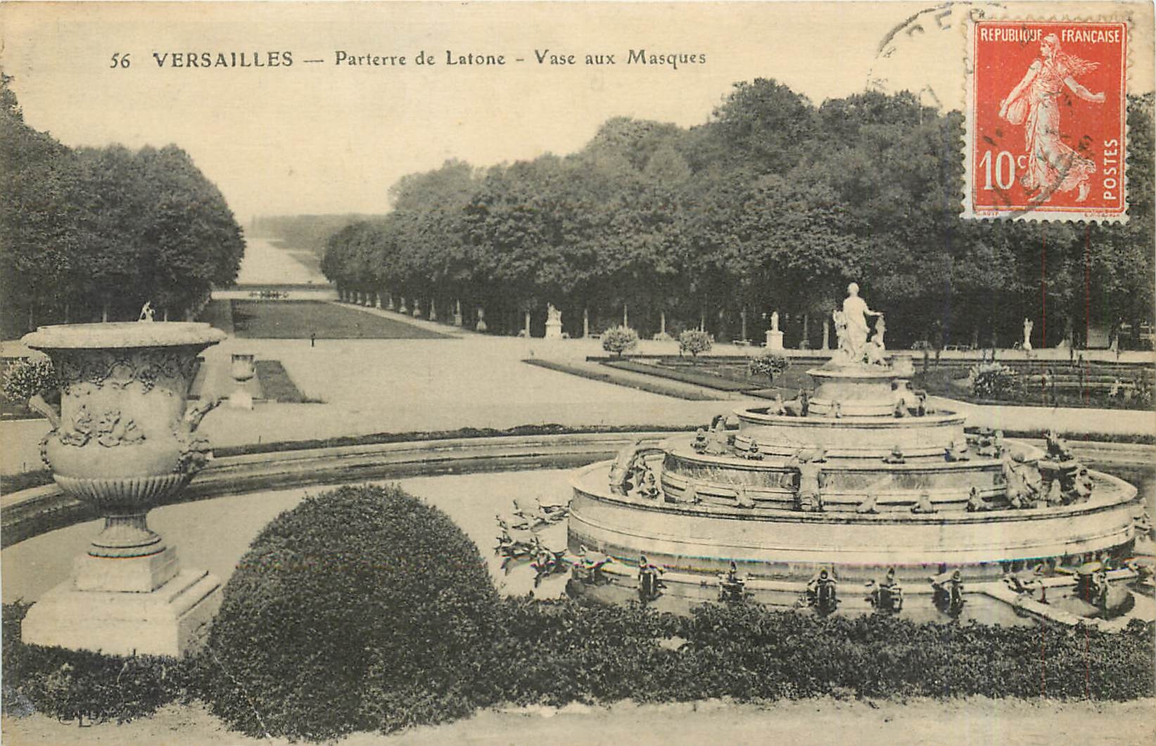 CPA Versailles - Parterre de Latone - Vase aux Masques