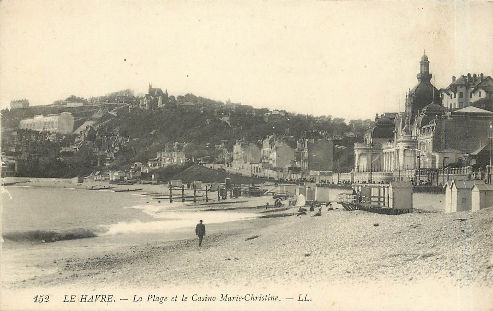 CPA Le Havre - La Plage et le Casino Marie-Christine