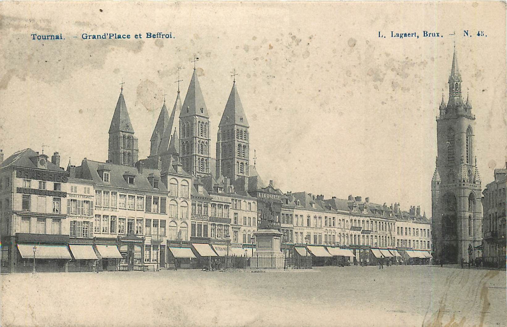 CPA Tournai - Grand'Place et Beffroi