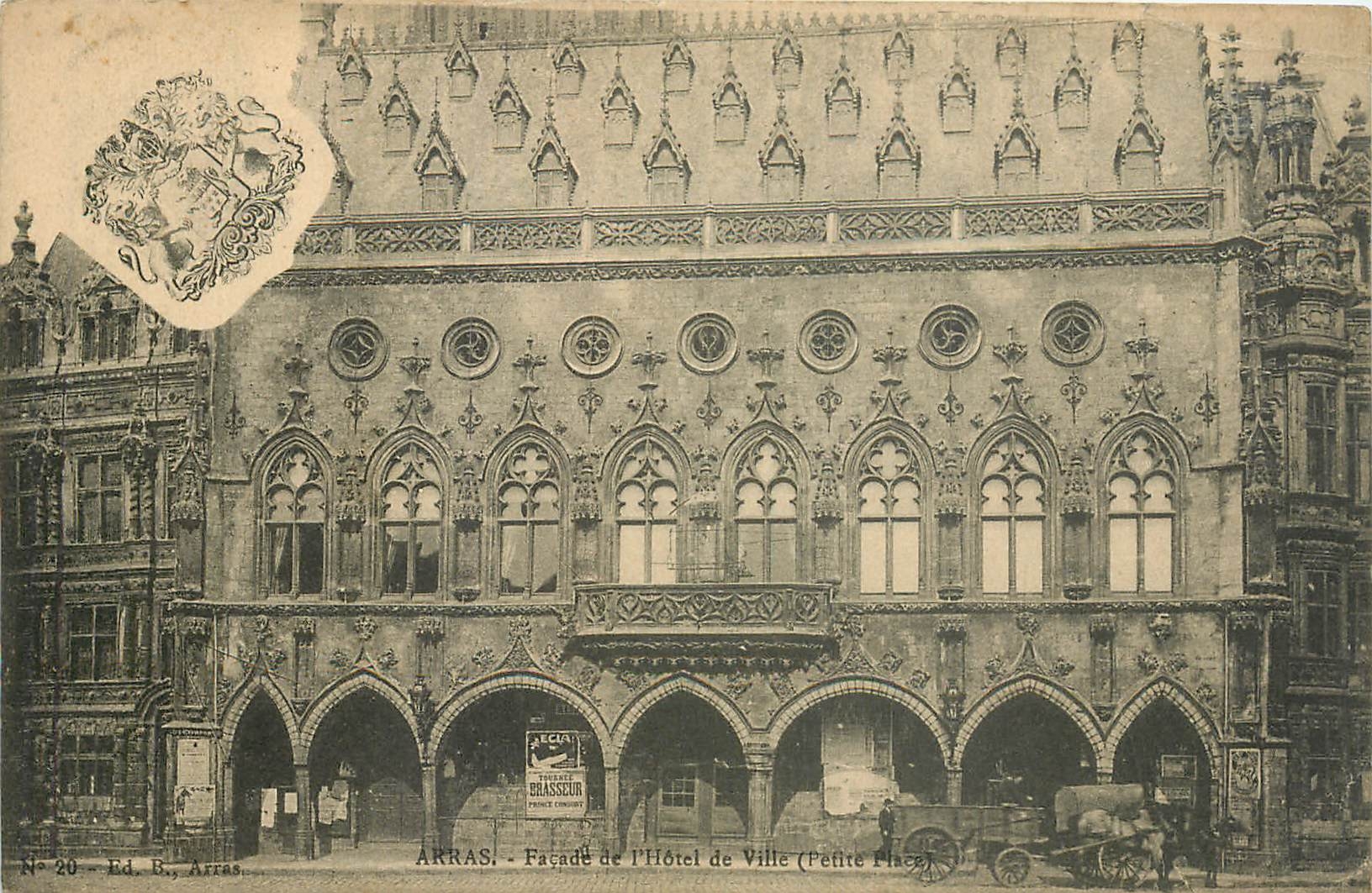 CPA Arras façade de l'hotel de ville
