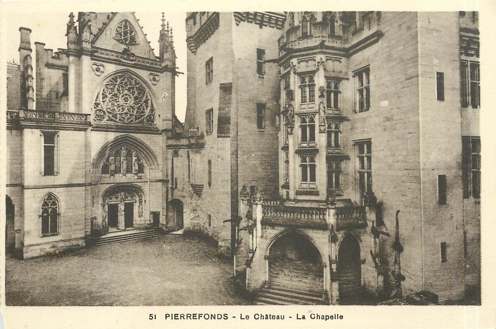 CPA Pierrefonds Le château La chapelle