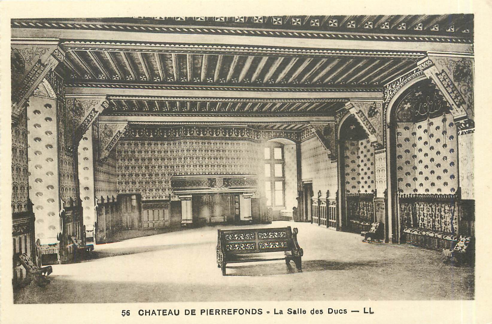 CPA Pierrefonds Le château La salle des Ducs