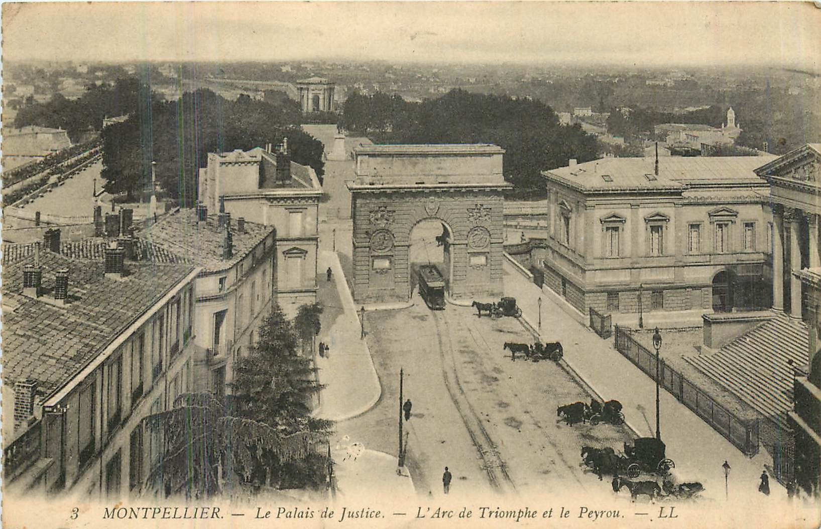 CPA Montpellier le palais de Justice l'Arc de Triomphe et le Peyrou 