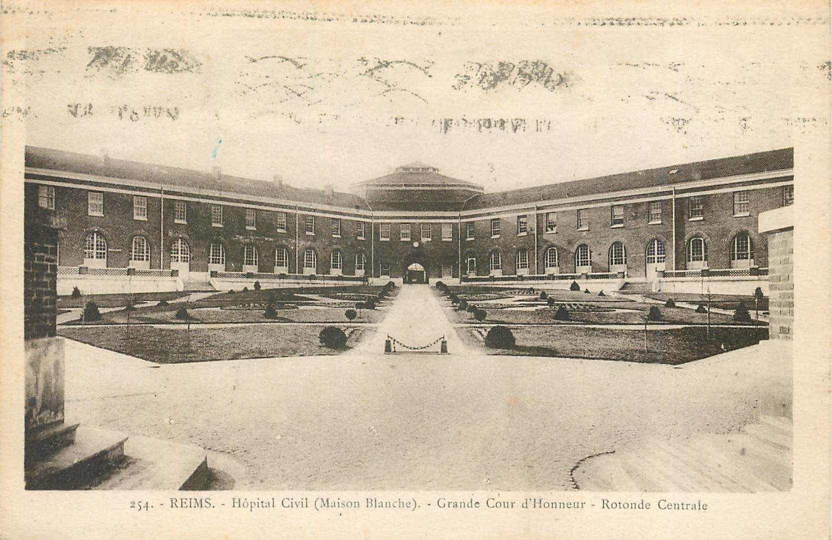 CPA Reims Hopital Civil Maison Blanche Grande Coeur d'Honneur Rotonde Centrale 