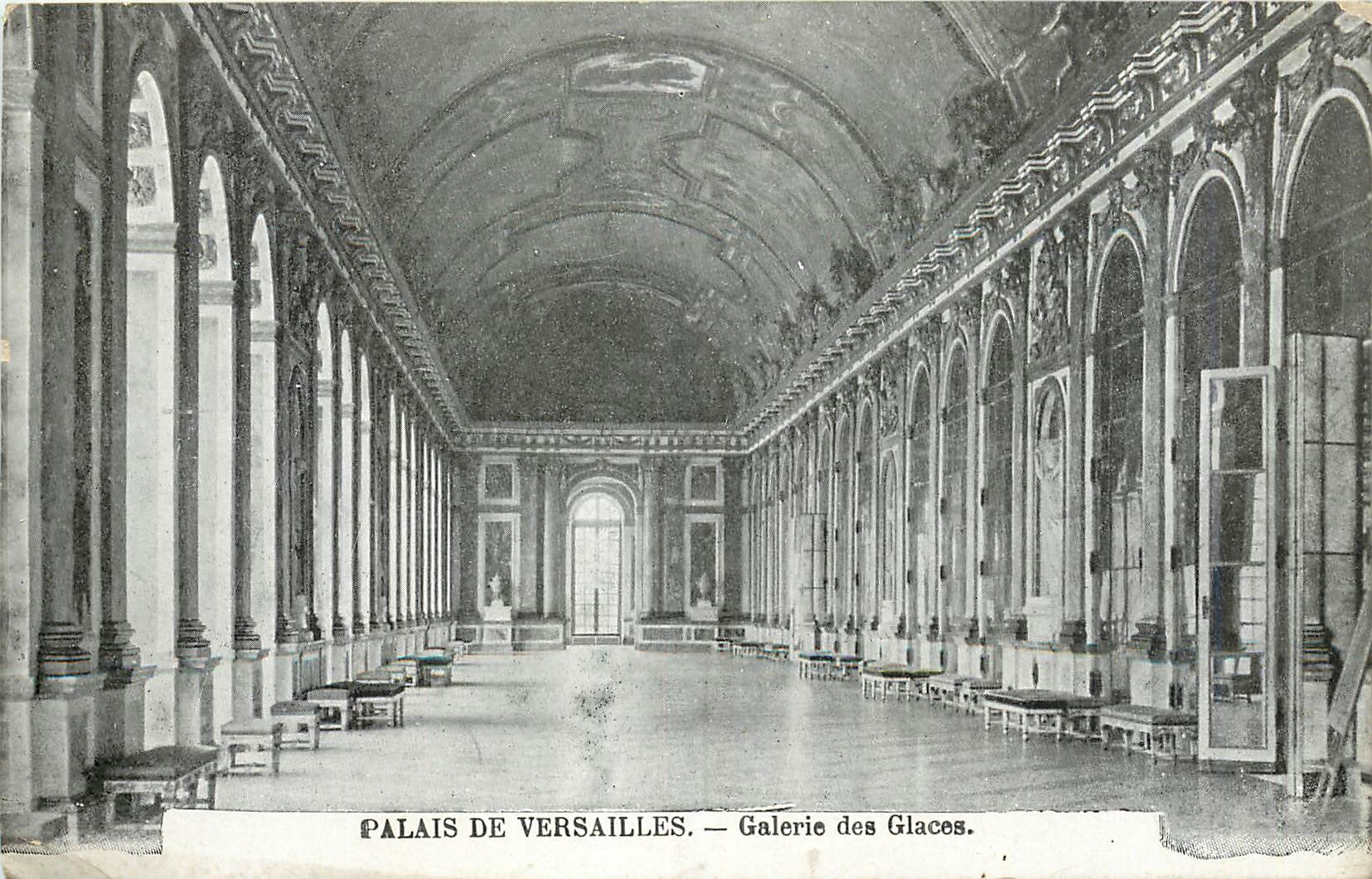 CPA Palais de Versailles Galerie des Glaces 