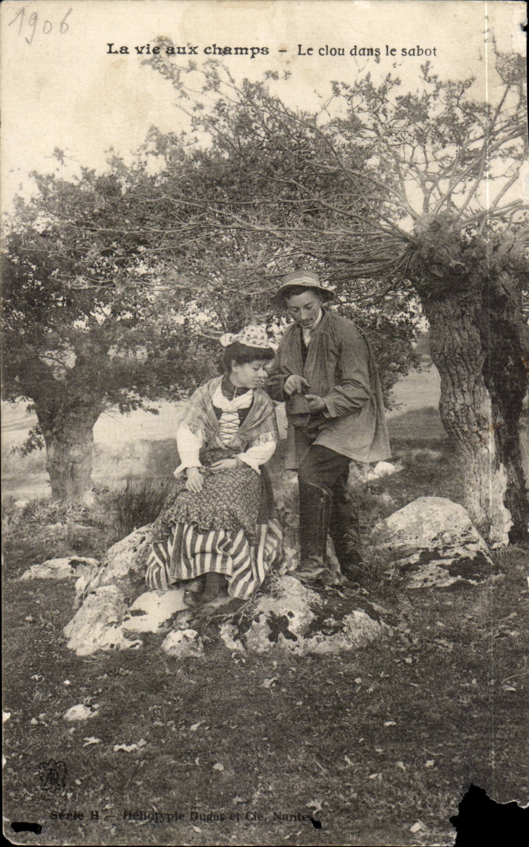 CPA Costume Folklore country life the nail in the shoe