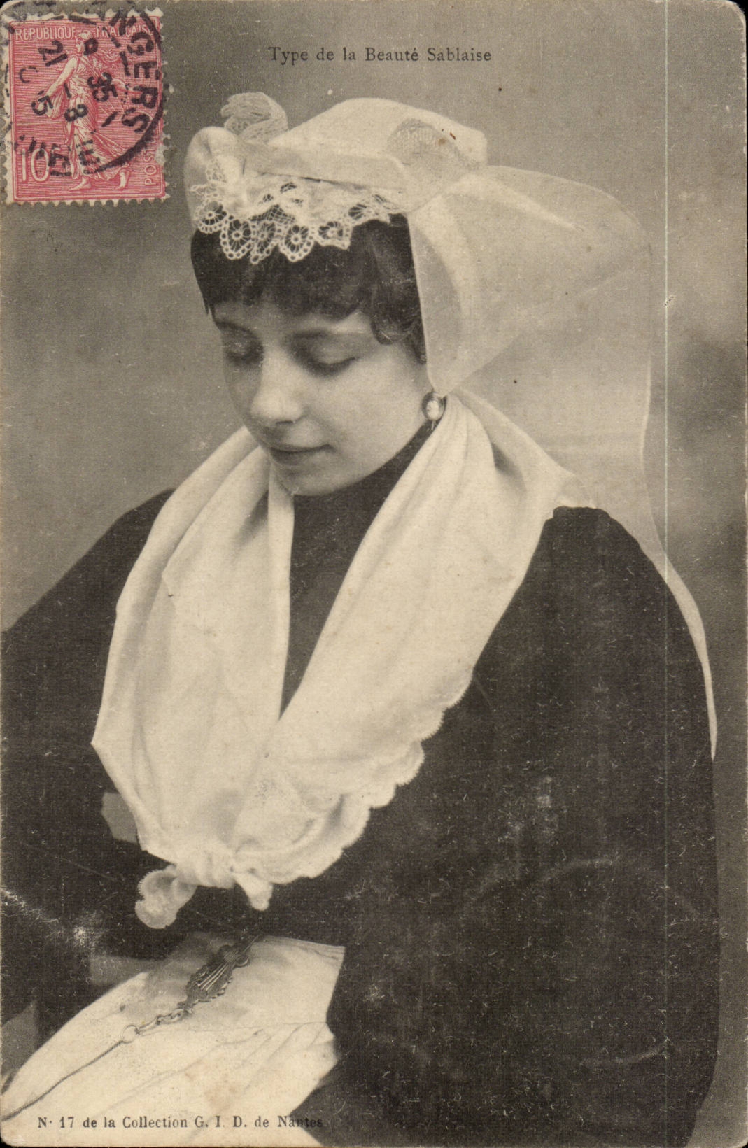 CPA Costume Tyep Folklore of my Beauty sablaise