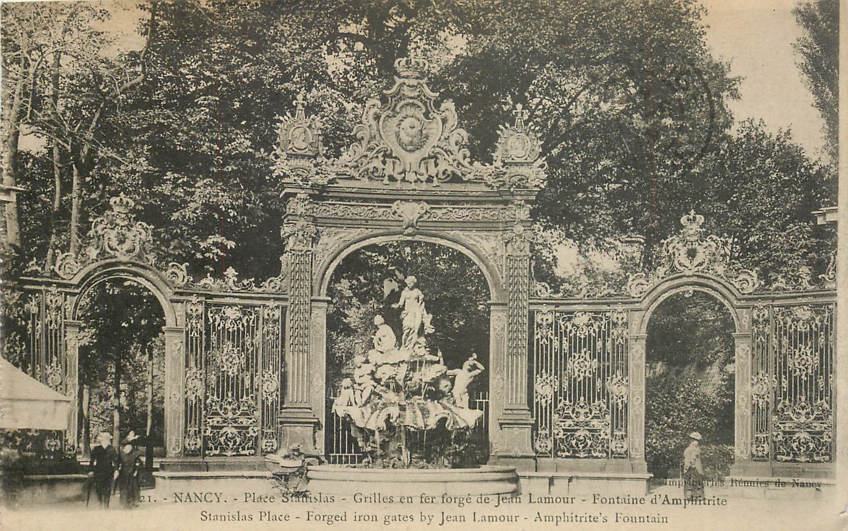 CPA Nancy Place Stanislas Grilles en fer forge de Jean Lamour Fontaine d'Amphitrite