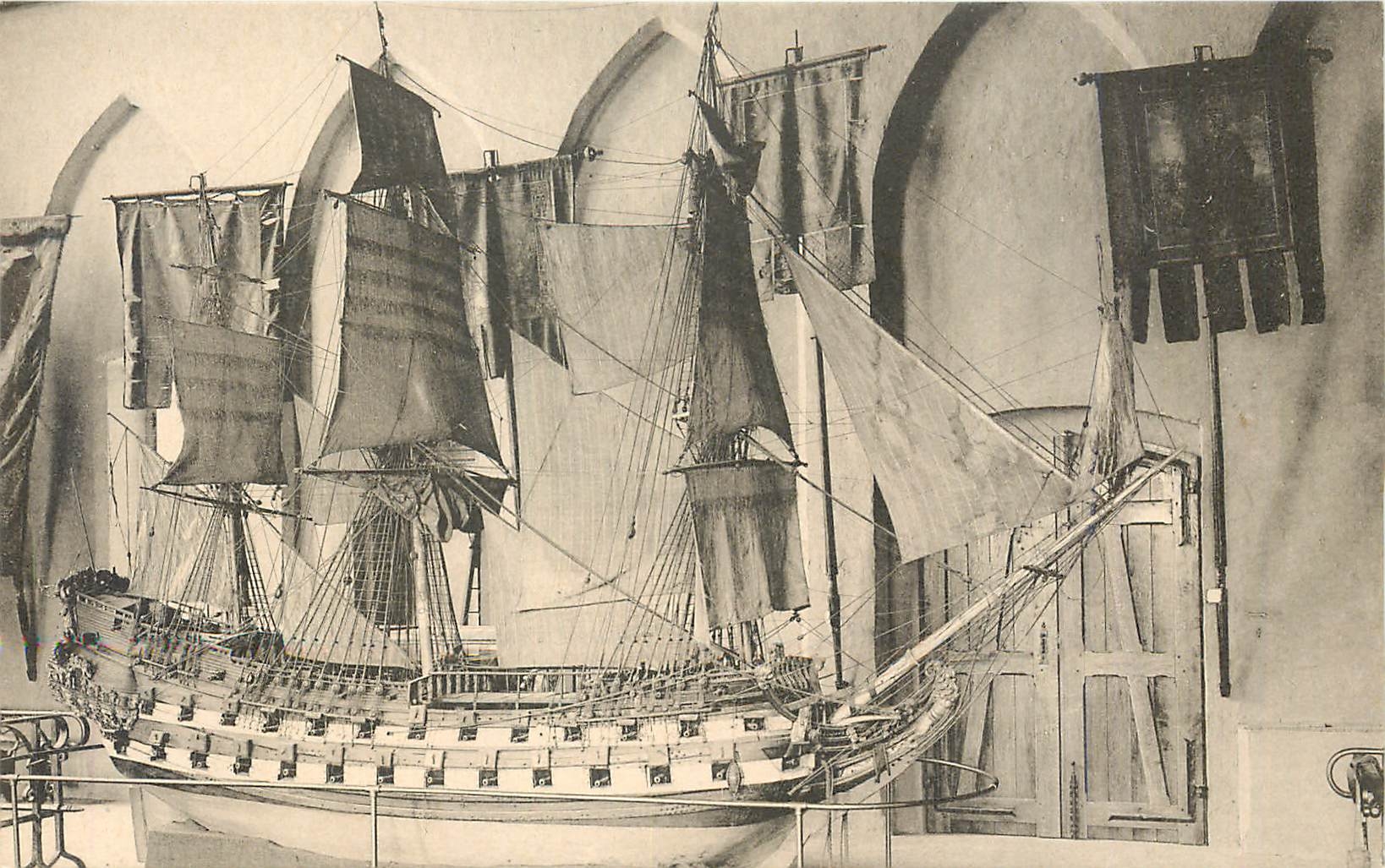 CPA Gand musee d'Archeologie modele du vaisseau de ligne construit en 1767 Bateau