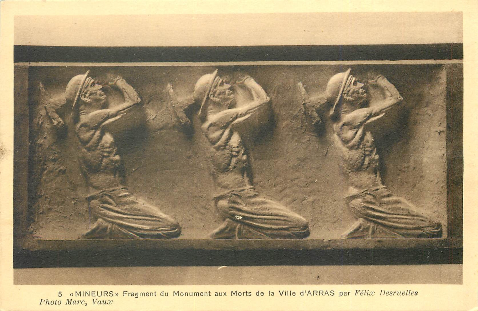 CPA "Mineurs" fragment du monument aux morts de la ville d'Arras par Felix Desruelles