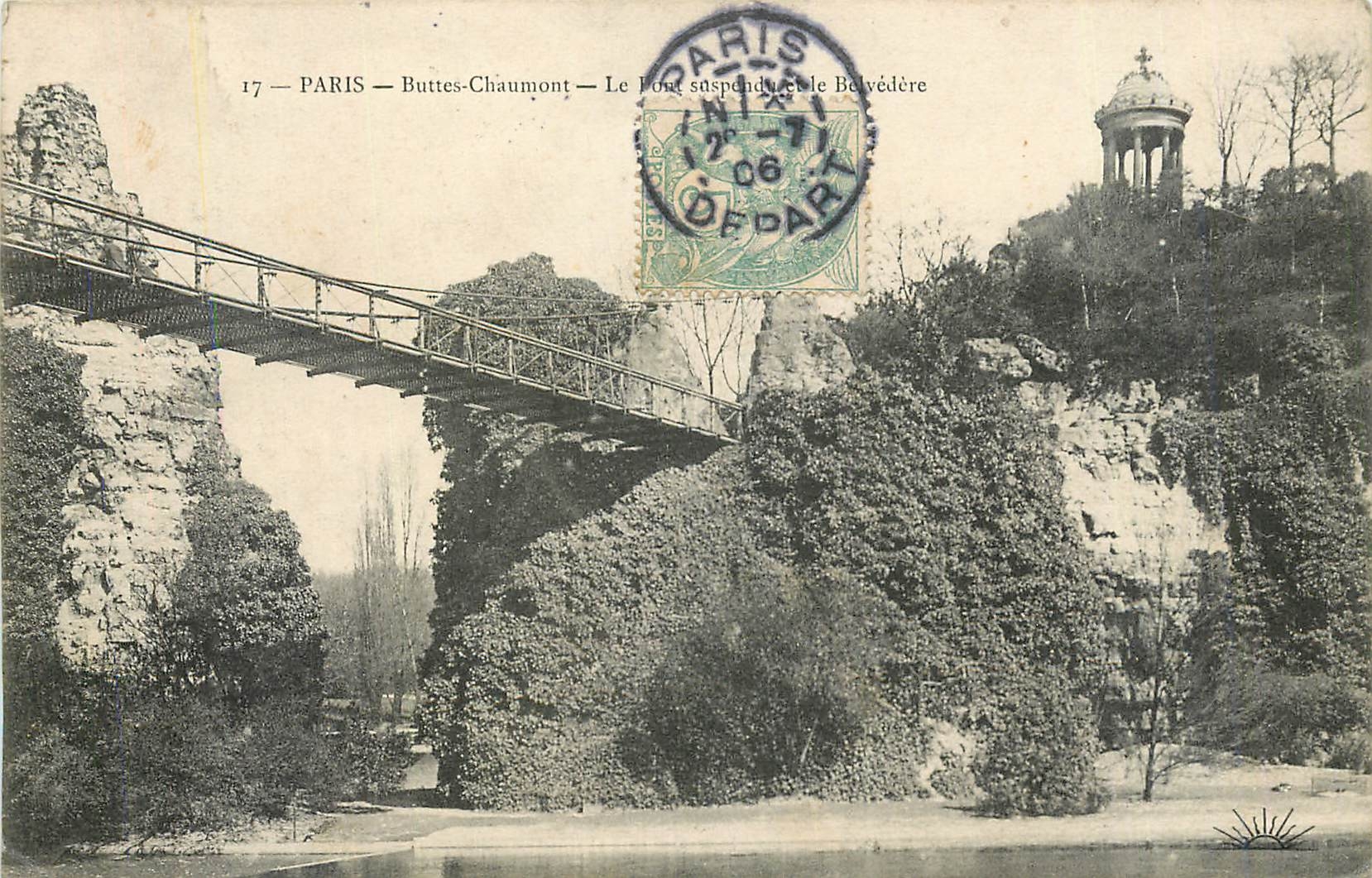 CPA Paris Buttes-Chaumont le pont suspendu de le Belvedere