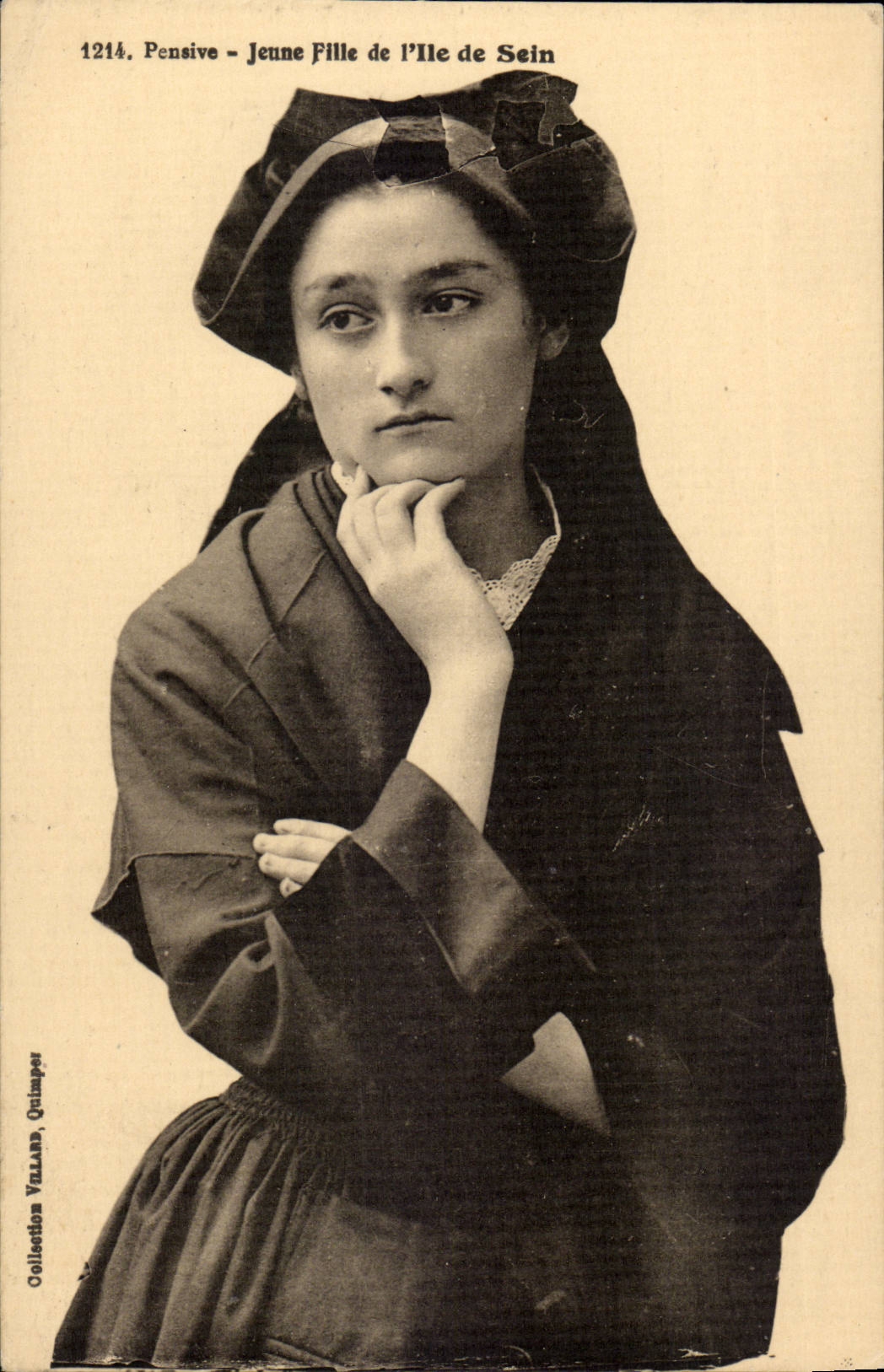 Pensive CPA Young girl of the island of Center (folklore costume headlight lighthouse)